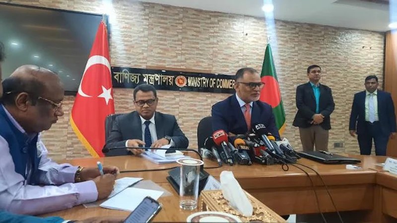 আলাদিনের চেরাগ নেই, যে সুইচ দিলেন আর বাজার ঠিক হয়ে যাবে